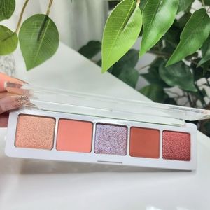 CORAL EYESHADOW PALETTE